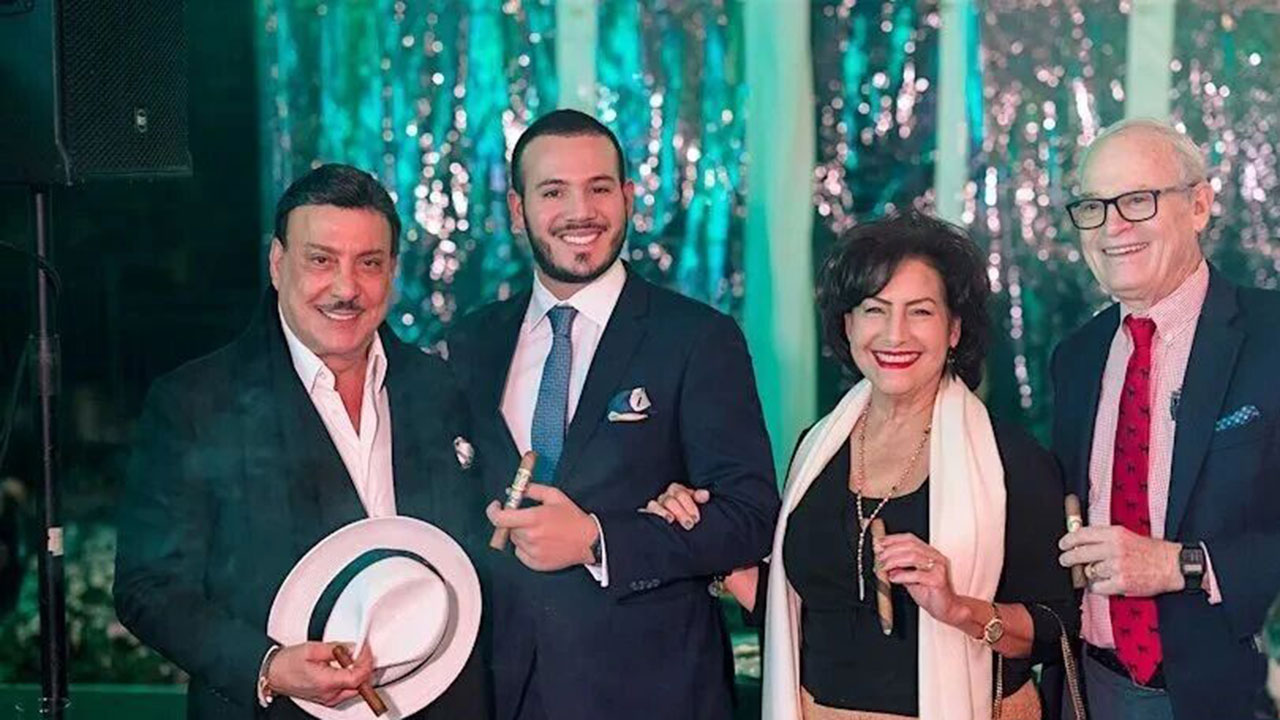 1764899482505512.jpg 21.jpg